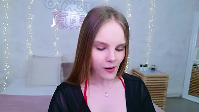 Lili Lohan online show from 04/14/26, 05:02