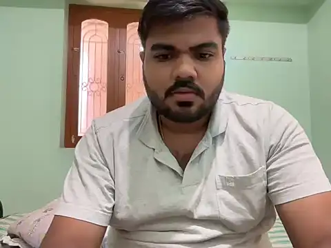 Snapshot of Romeo_Sam2 chatting on 10/31/25, 09:21 Romeo Sam2 online show from 10/31/25, 09:21