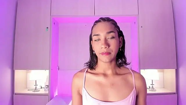 AnahiCollins online show from 05/20/26, 11:38