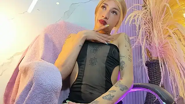 Mila Leon online show from 07/12/26, 04:03