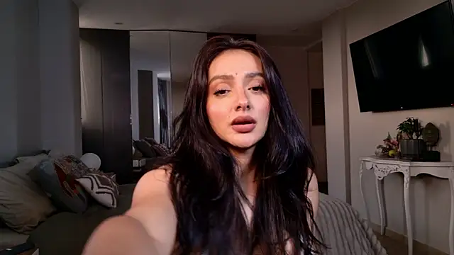 Milana De online show from 02/18/26, 11:11