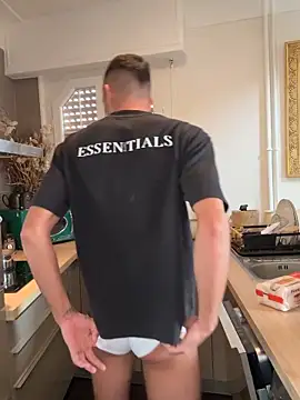 Snapshot of WildFlame2525 chatting on 10/09/25, 09:07 WildFlame2525 online show from 10/09/25, 09:07