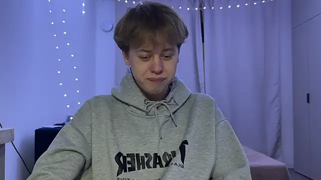  bee boy  online show from 11/20/25, 04:18