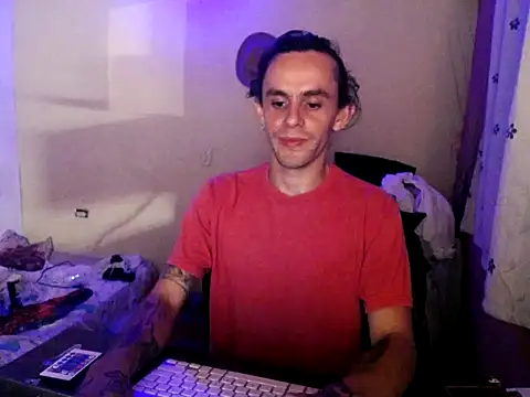 Snapshot of monroedelrey chatting on 10/27/25, 12:26 monroedelrey online show from 10/27/25, 12:26