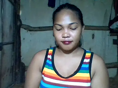 Snapshot of sweetlexypinay19 chatting on 07/06/26, 10:56 sweetlexypinay19 online show from 07/06/26, 10:56