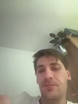 Snapshot of UnitedMap1 chatting on 11/02/25, 01:52 UnitedMap1 online show from 11/02/25, 01:52