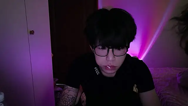 hangzi-0011 online show from 02/04/26, 07:14