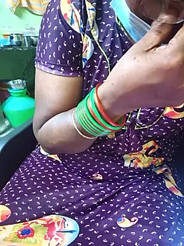 Tamilselviroja- online show from 04/01/26, 03:42