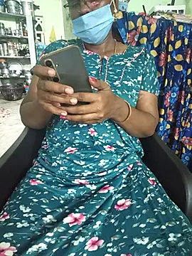 Tamilselviroja- online show from 05/18/26, 02:01