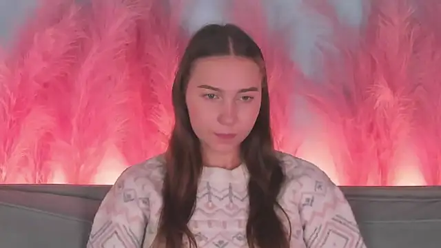 Snapshot of OliviaLay chatting on 12/14/25, 03:28 OliviaLay online show from 12/14/25, 03:28