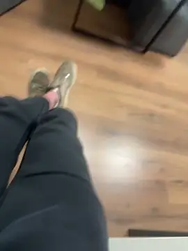 heet1998 online show from 10/18/25, 11:44