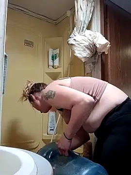 Queen2454 online show from 04/07/26, 06:19