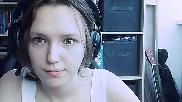 Snapshot of Diana-back chatting on 10/01/25, 06:08 Diana-back online show from 10/01/25, 06:08