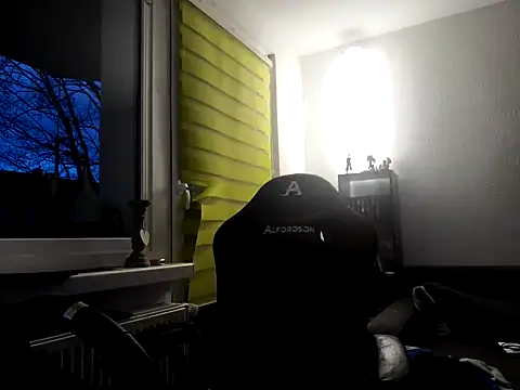 stivi2526 online show from 02/14/26, 04:37