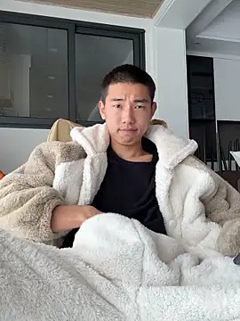 Snapshot of JdhdSjdj chatting on 11/24/25, 05:18 JdhdSjdj online show from 11/24/25, 05:18