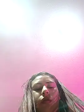 Snapshot of Zayra_Velisse1 chatting on 10/27/25, 08:13 Zayra Velisse1 online show from 10/27/25, 08:13