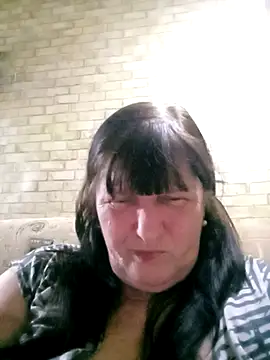 Apeesynka55211 online show from 05/04/26, 04:36