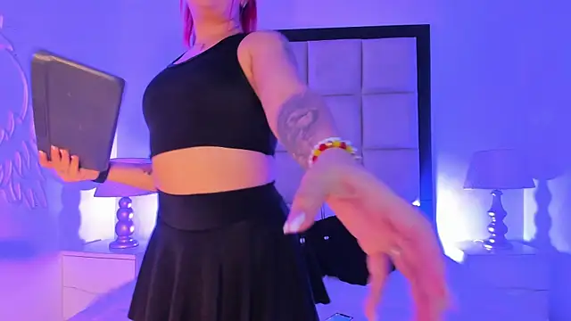 AriannaCooperr online show from 10/10/25, 04:11