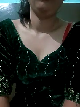 Snapshot of Pihu-56 chatting on 10/29/25, 01:52 Pihu-56 online show from 10/29/25, 01:52