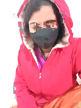 Snapshot of Pihu-56 chatting on 12/18/25, 04:07 Pihu-56 online show from 12/18/25, 04:07