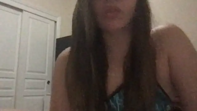 bunnygorl12 online show from 10/29/25, 06:04