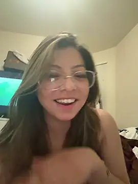 bunnygorl12 online show from 05/13/26, 06:00