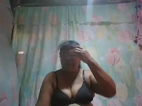 Snapshot of joy_cute chatting on 05/16/26, 02:19 joy cute online show from 05/16/26, 02:19