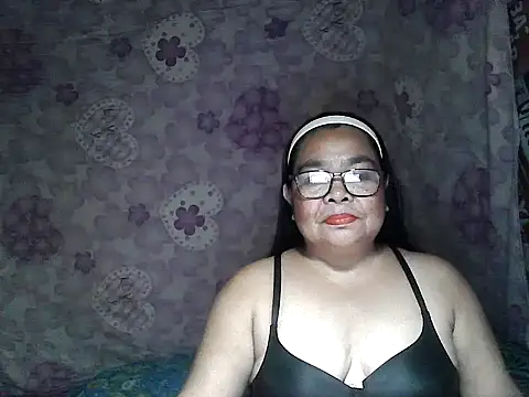 Snapshot of cris_tita chatting on 01/10/26, 11:45 cris tita online show from 01/10/26, 11:45