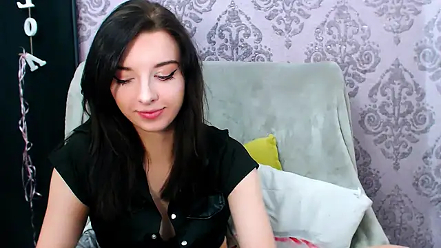 DominantLuna online show from 12/16/25, 08:47