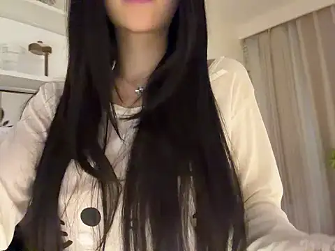 xiaowan x online show from 12/04/25, 07:28