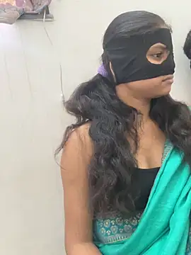 sexy-riya43 online show from 10/04/25, 06:33