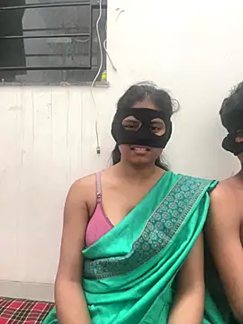 sexy-riya43 online show from 10/04/25, 06:39