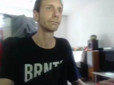 LoyalDoggie online show from 06/02/26, 07:32