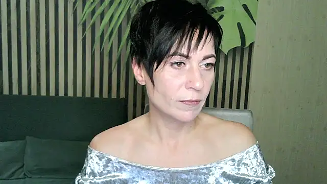 Snapshot of Ashley_Brookss chatting on 10/24/25, 08:16 Ashley Brookss online show from 10/24/25, 08:16