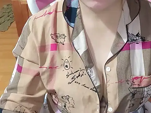 Snapshot of Sunna104 chatting on 01/17/26, 08:19 Sunna104 online show from 01/17/26, 08:19