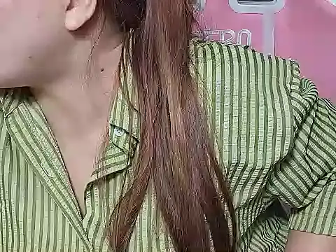 Snapshot of Sunna104 chatting on 02/19/26, 06:37 Sunna104 online show from 02/19/26, 06:37