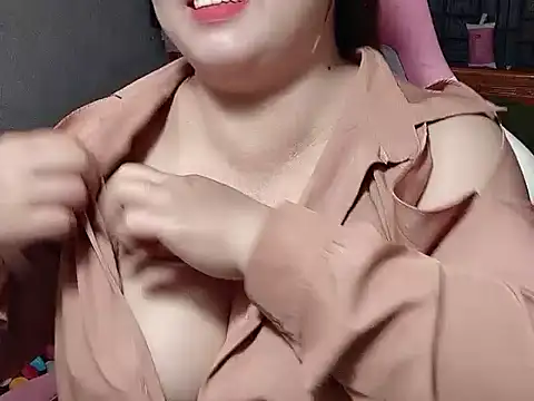 Snapshot of Sunna104 chatting on 03/09/26, 07:56 Sunna104 online show from 03/09/26, 07:56