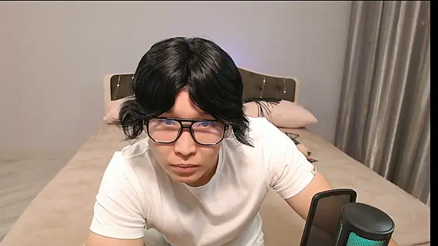 KaiChicken online show from 10/08/25, 09:56