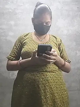 Snapshot of Rasili_bhabhi10 chatting on 10/11/25, 05:28 Rasili bhabhi10 online show from 10/11/25, 05:28