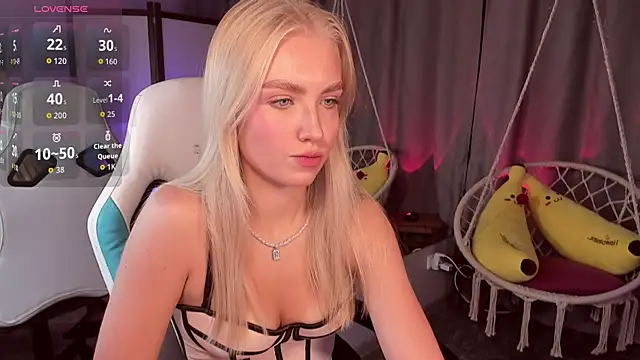 TessaGrays online show from 10/15/25, 08:36