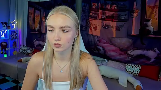 TessaGrays online show from 10/31/25, 11:22