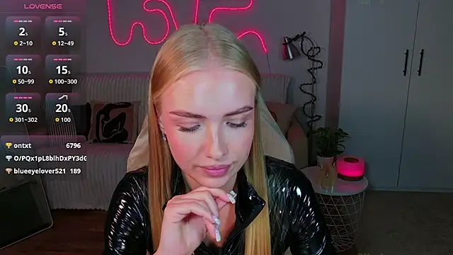 TessaGrays online show from 05/31/26, 06:09