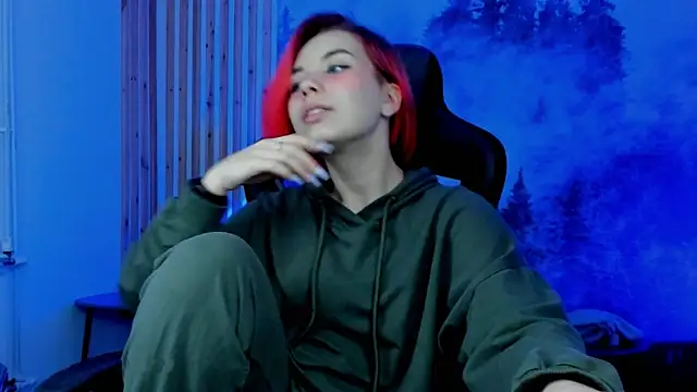 MarcelineChi online show from 11/13/25, 05:06