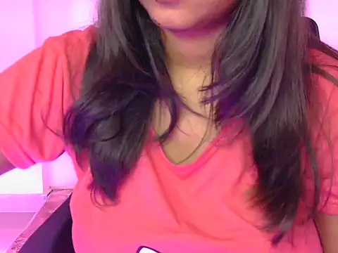 baby-panda4 online show from 10/10/25, 11:20