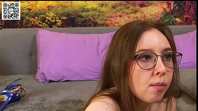 Snapshot of JennyVego chatting on 10/06/25, 12:46 JennyVego online show from 10/06/25, 12:46