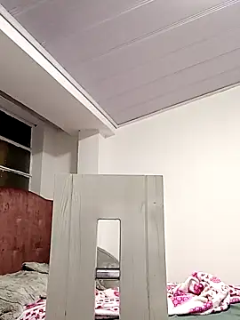 Snapshot of lola_cook chatting on 10/26/25, 03:34 lola cook online show from 10/26/25, 03:34