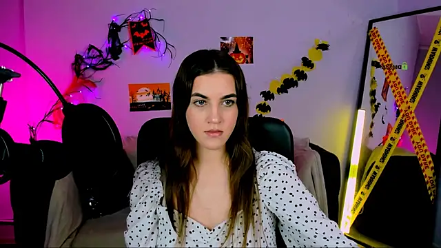 lina fox12 online show from 10/25/25, 05:48