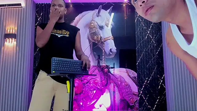 Snapshot of The_Boy_King chatting on 12/15/25, 07:29 The Boy King online show from 12/15/25, 07:29