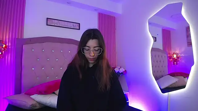 MarinetteLux online show from 03/20/26, 07:41