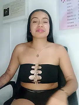 Snapshot of Lilo_Rose chatting on 10/02/25, 07:43 Lilo Rose online show from 10/02/25, 07:43